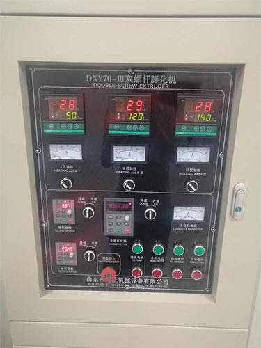 VDF use in Screw Extruder