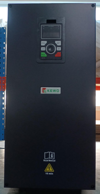 Optimizing Solar Performance: A Guide to Solar Pump Inverter Maintenance